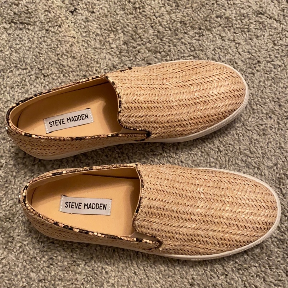 Steve Madden Rattan